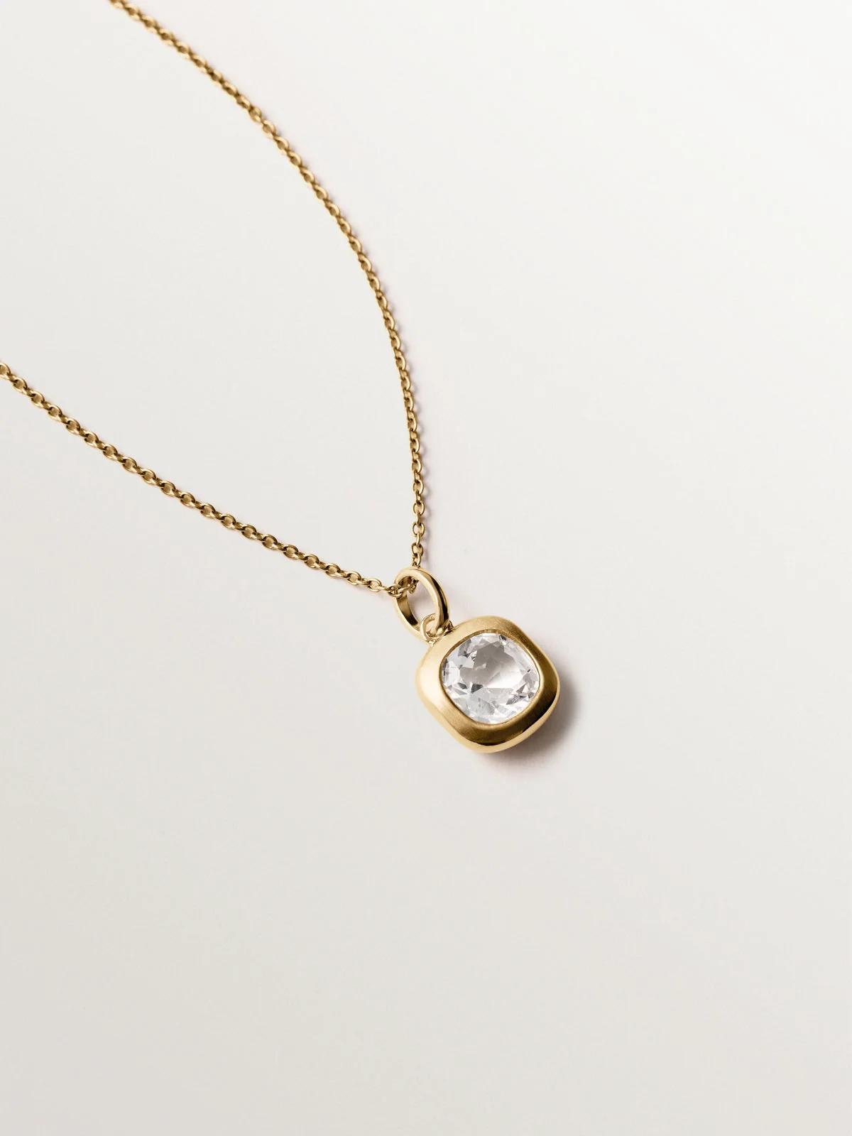 Charm de plata 925 bañada en oro amarillo de 18K con topacio azul sky - Image 5
