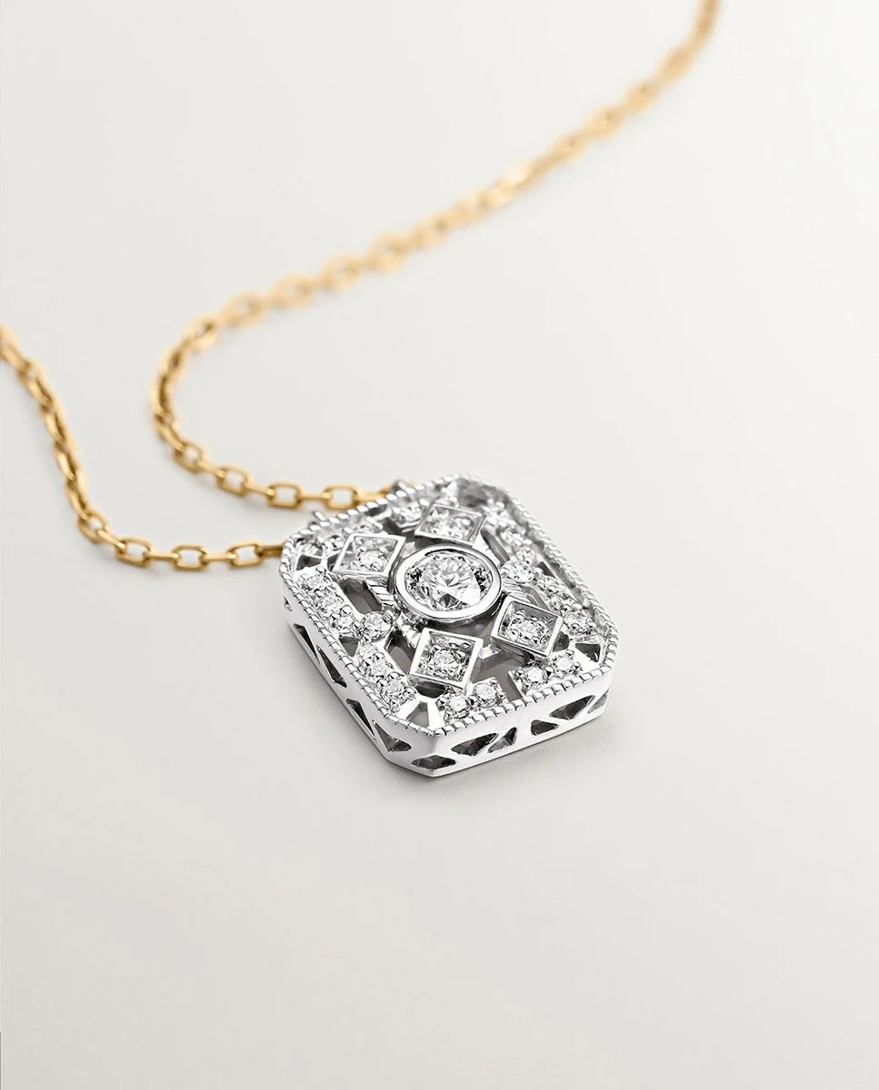Colgante de oro blanco y amarillo de 18K con diamantes en talla brillante - Image 8
