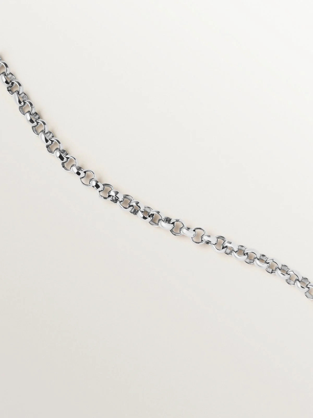 Colgante trenzado de plata 925 bañada en rodio y oro amarillo de 18K con pavé de topacios blancos - Image 5