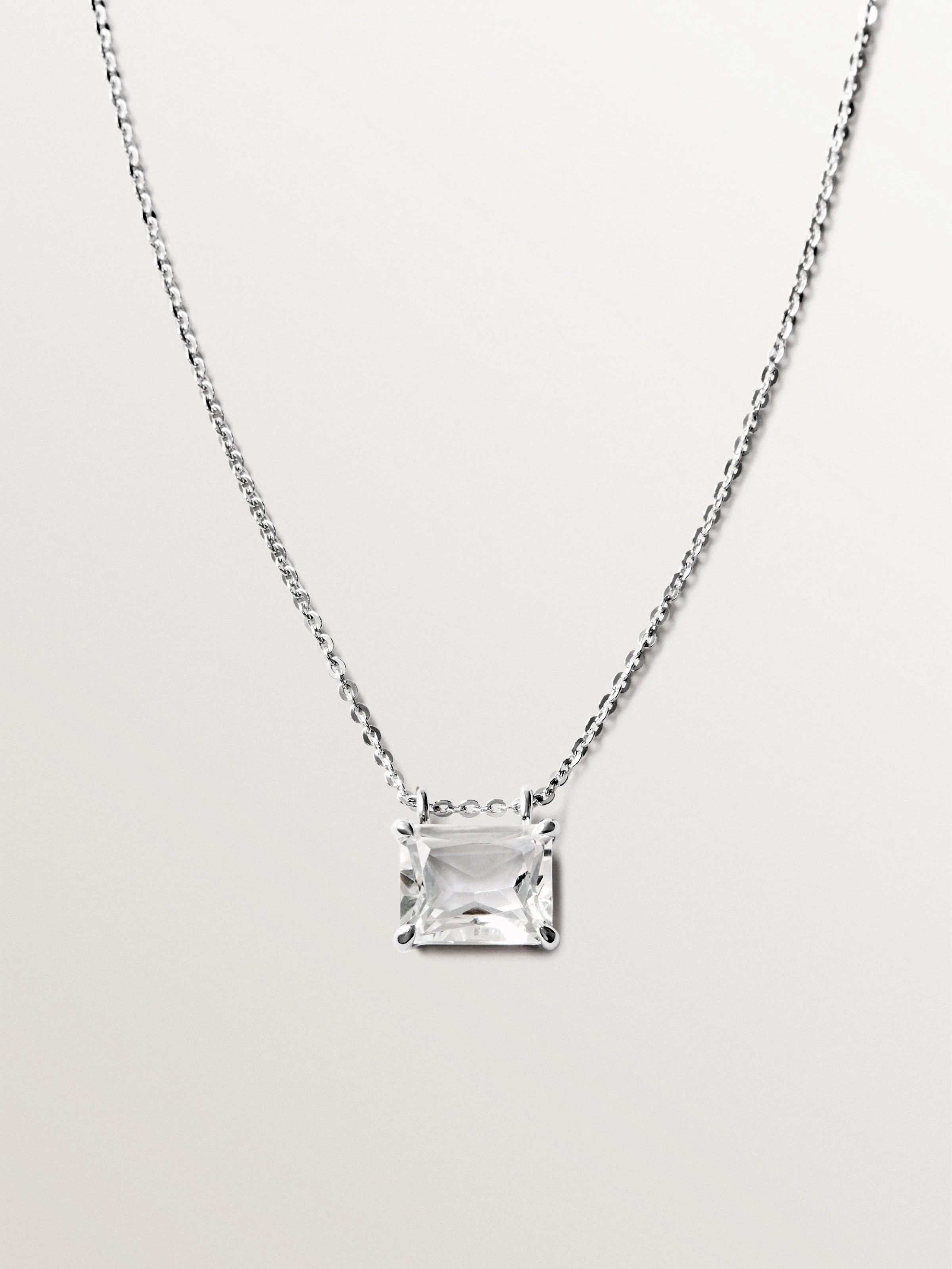 Collar de plata 925 con cuarzo blanco