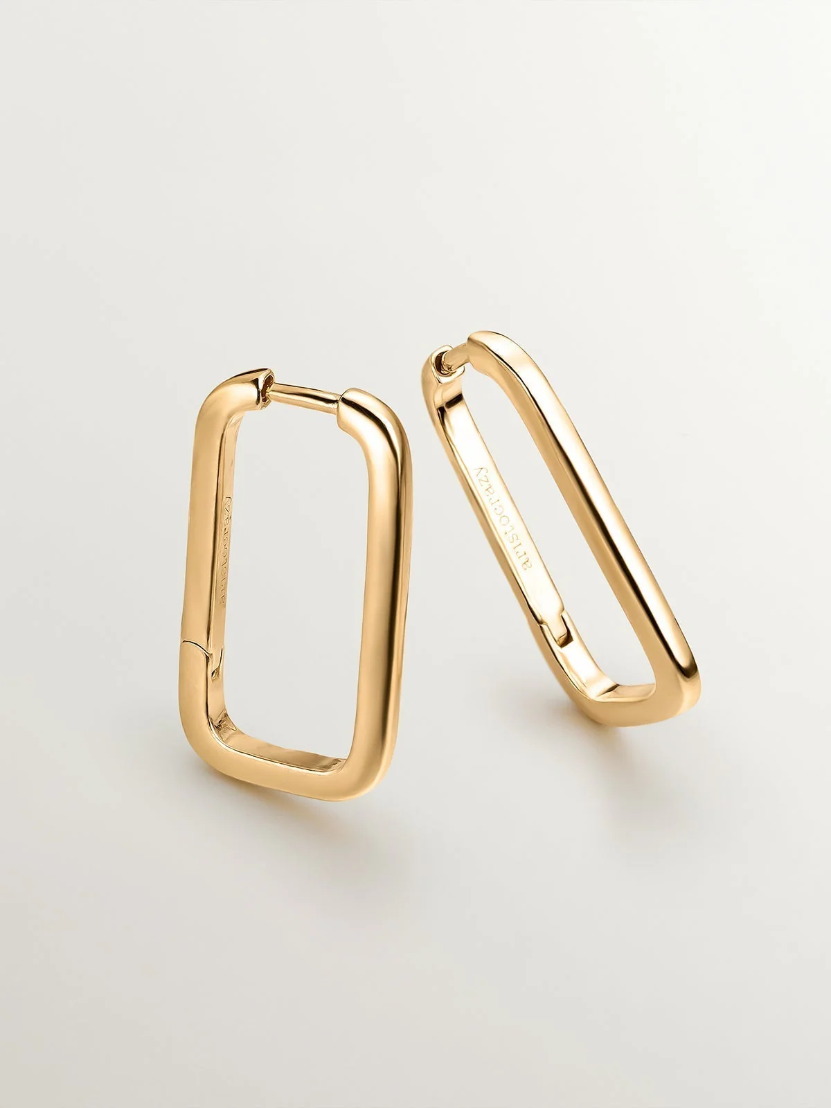 Pendientes rectangulares de plata 925 bañada en oro amarillo de 18K