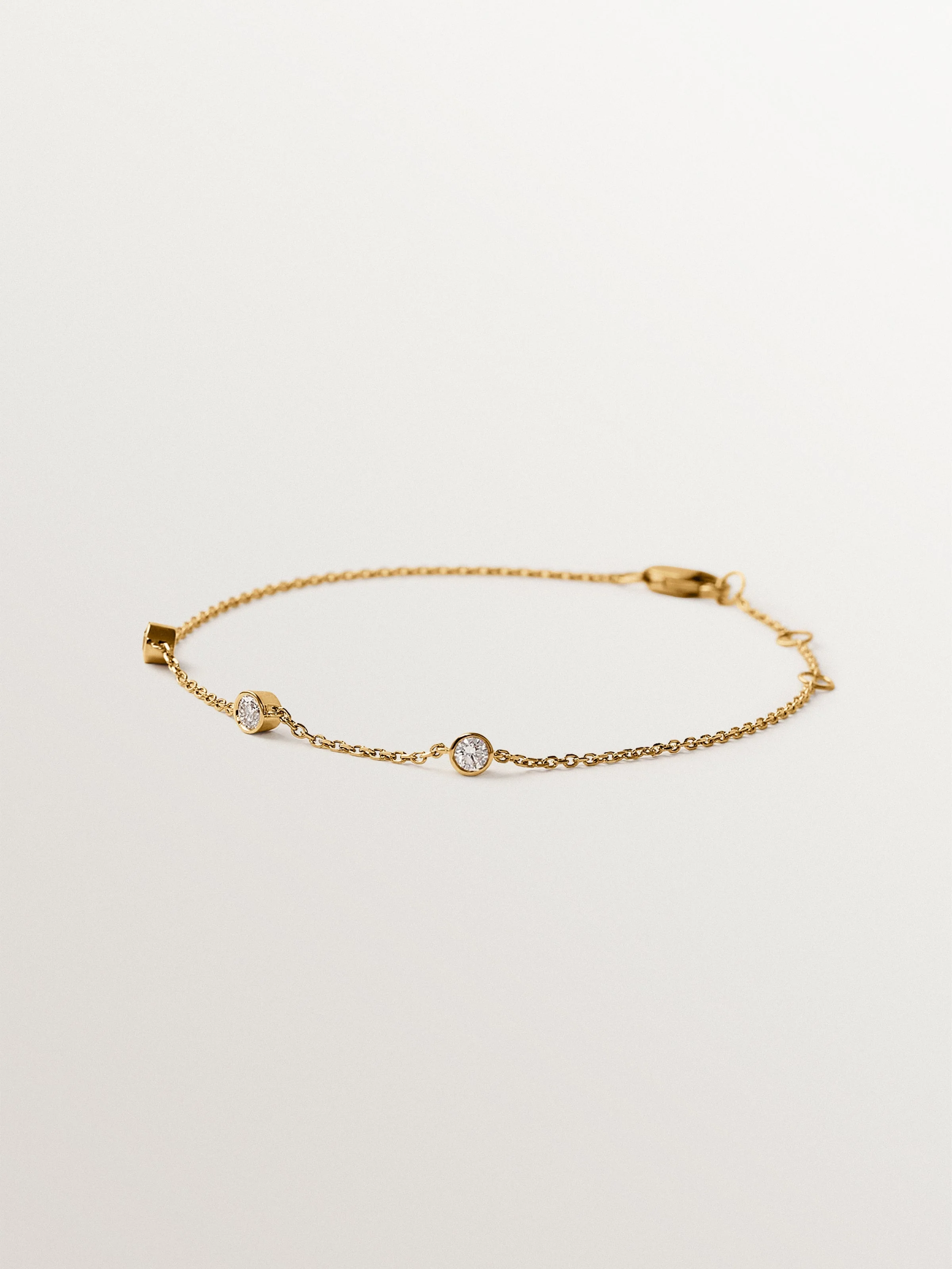 Pulsera de oro amarillo de 9K con diamantes lab grown